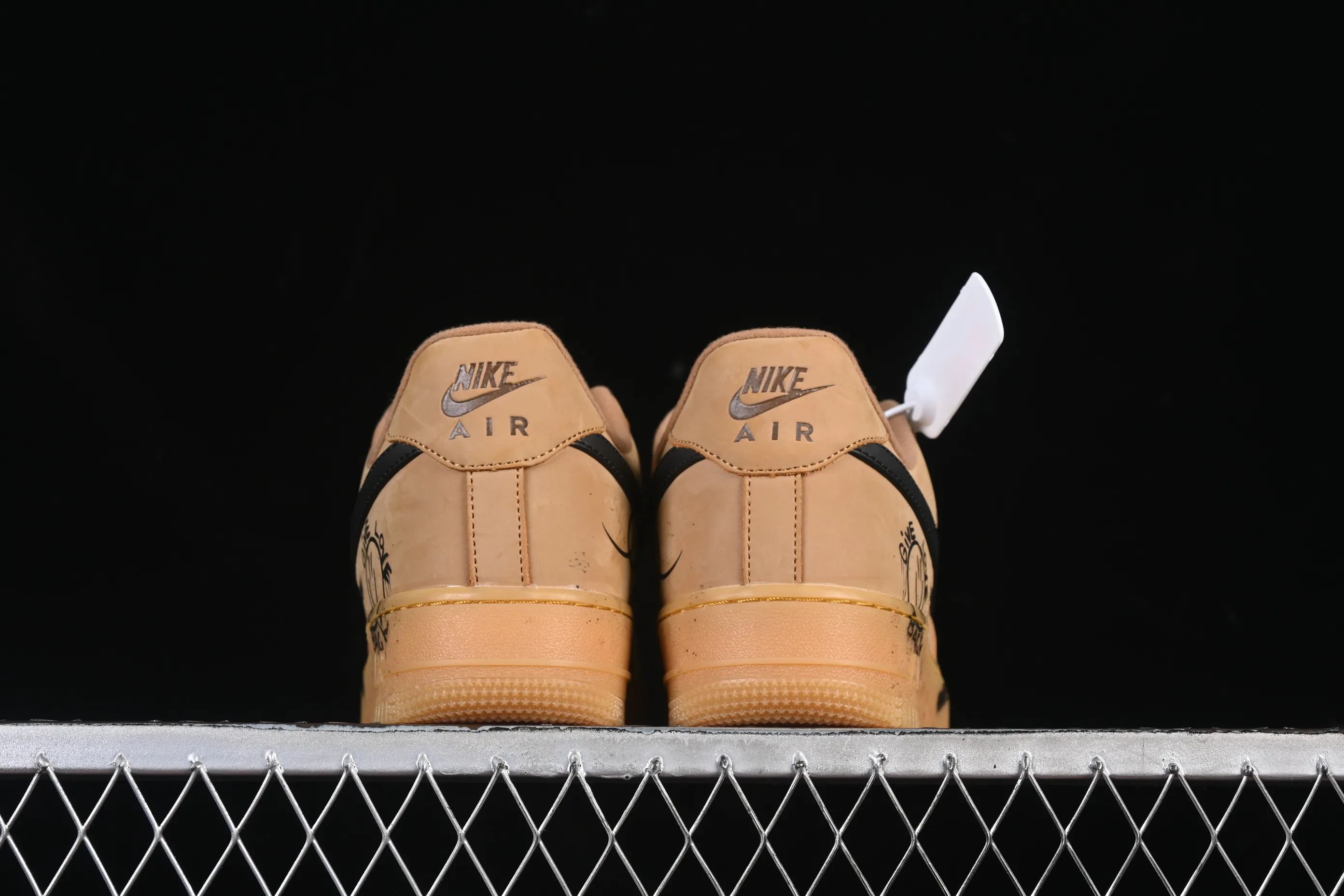 All categories Nk Air Force 1 Air Force series Nk Air Force 1 Low Air Force low top Nike Air Force 1'07 Low Wheat color graffiti Air Force 1 low top casual sneakers CJ9179-700